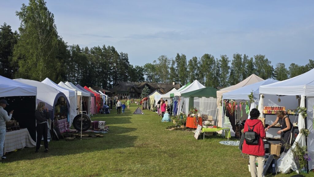 Latvijā darinātas rotaslietas