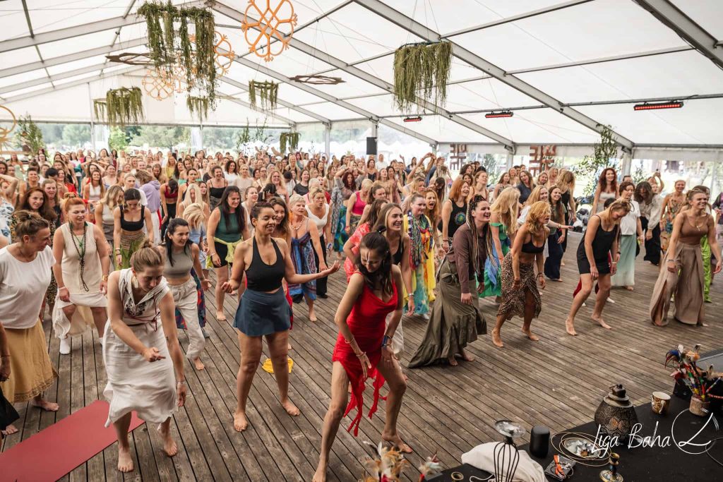 devi dance nodarbība ar premal madinu