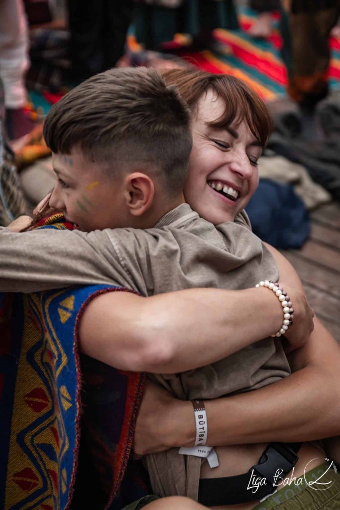 dzīvot pa īstam ar atvērtu sirdi