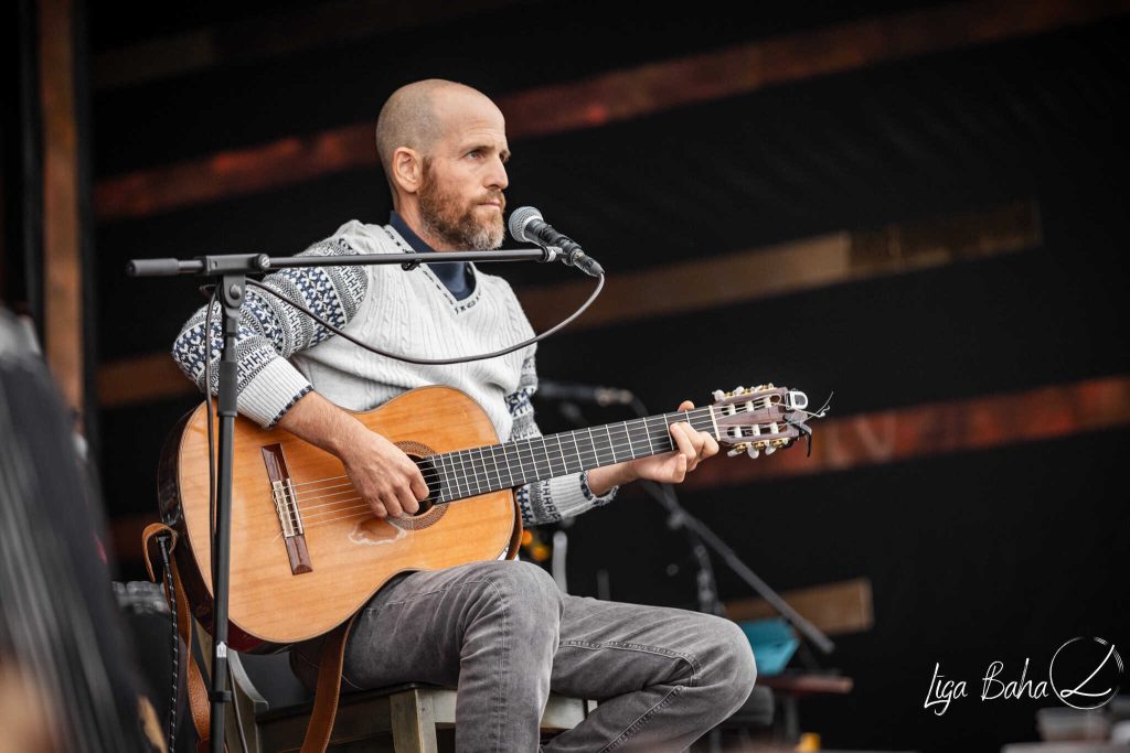 Netanel Goldberg performing at Butiba Festival