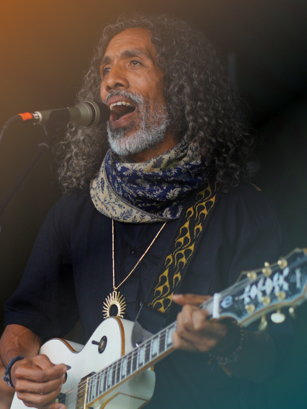 Charlie Vas performs at Butiba Festival 2026