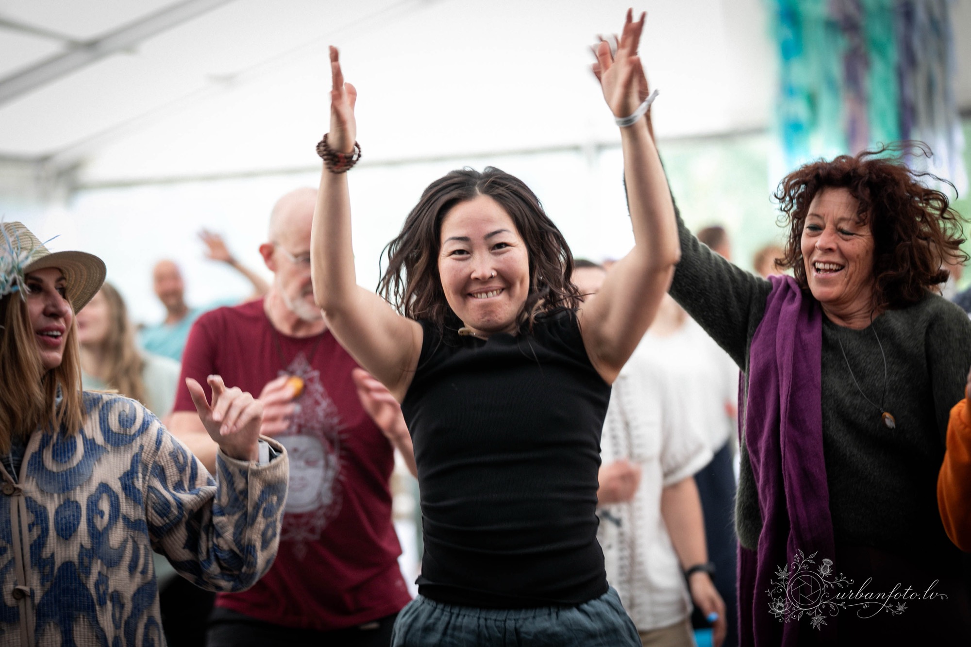 Hands up, worries down! 🙌 Pure smiles, happy hearts and feel-good moves as the BŪTĪBA Festival 2026 crowd lets loose and dances to the rhythm together. 🎶💃✨