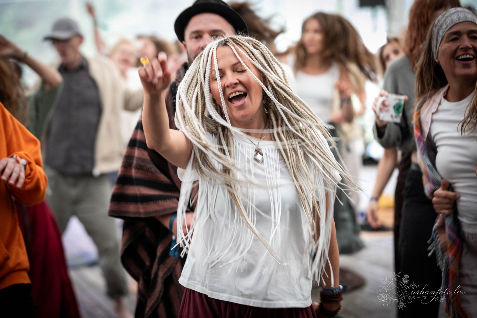 Wild hair, big smiles and zero inhibitions! 💃✨ One joyful soul lets the music take over, dancing her heart out with the BŪTĪBA Festival 2026 community.