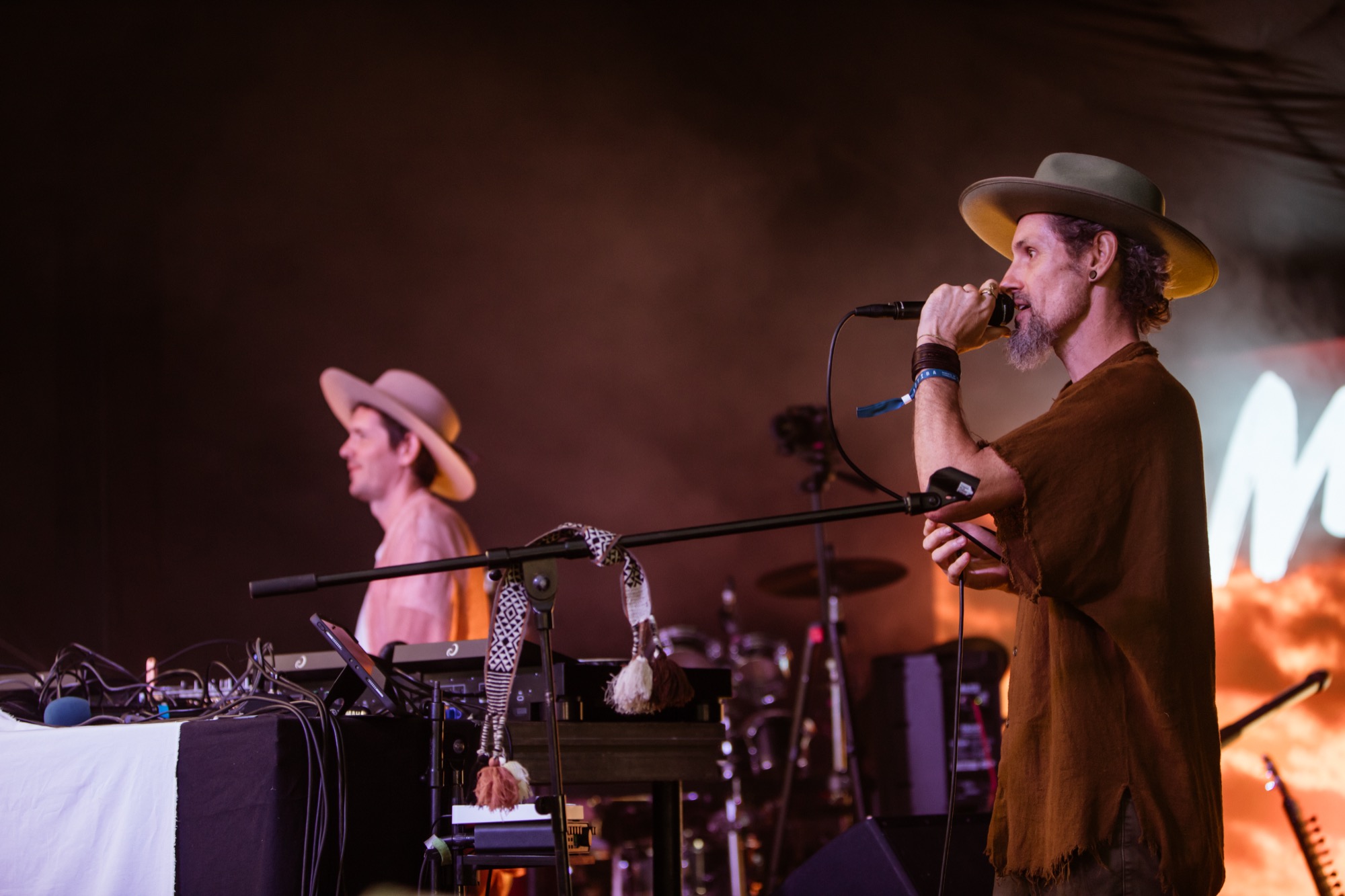Murray Kyle and Mose ignite the BŪTĪBA Festival stage with a powerful live performance.