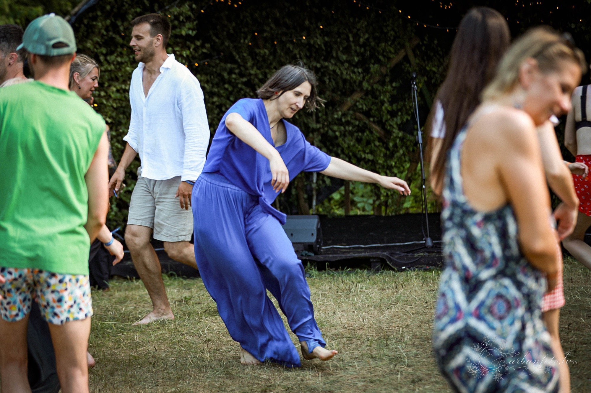 Simona Orinska, Buto workshop facilitator, leading participants through a movement exercise at BŪTĪBA Festival 2026
