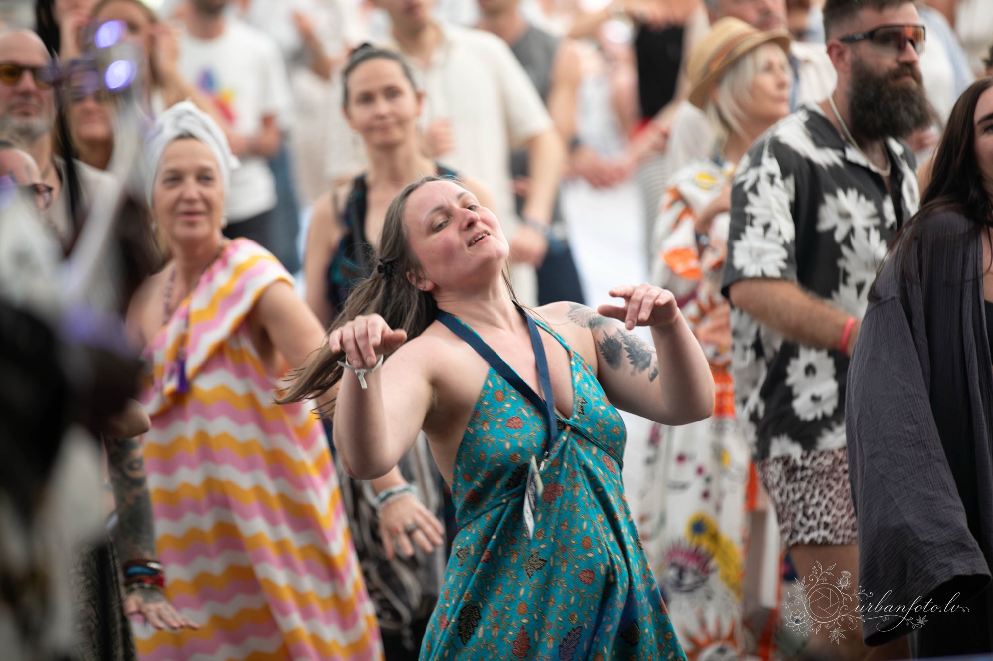 Ekstātiskās dejas vasaras saulgriežu svinībās BŪTĪBA festivālā
